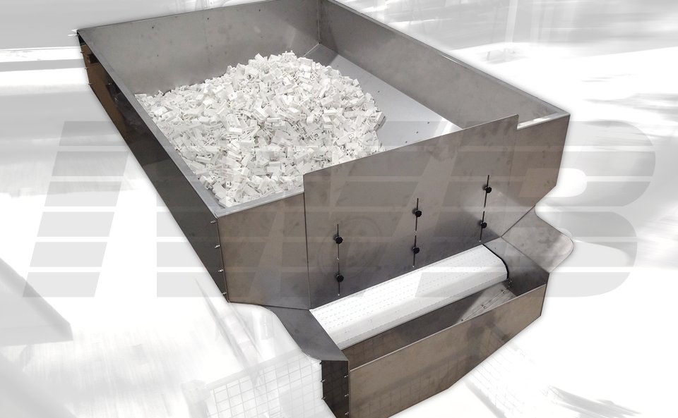 Bunker belt conveyor Large bunker with horizontal discharge